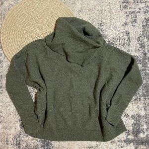 Cynthia Rowley 100% Extrafine Merino Wool Turtleneck Sweater (S/M)